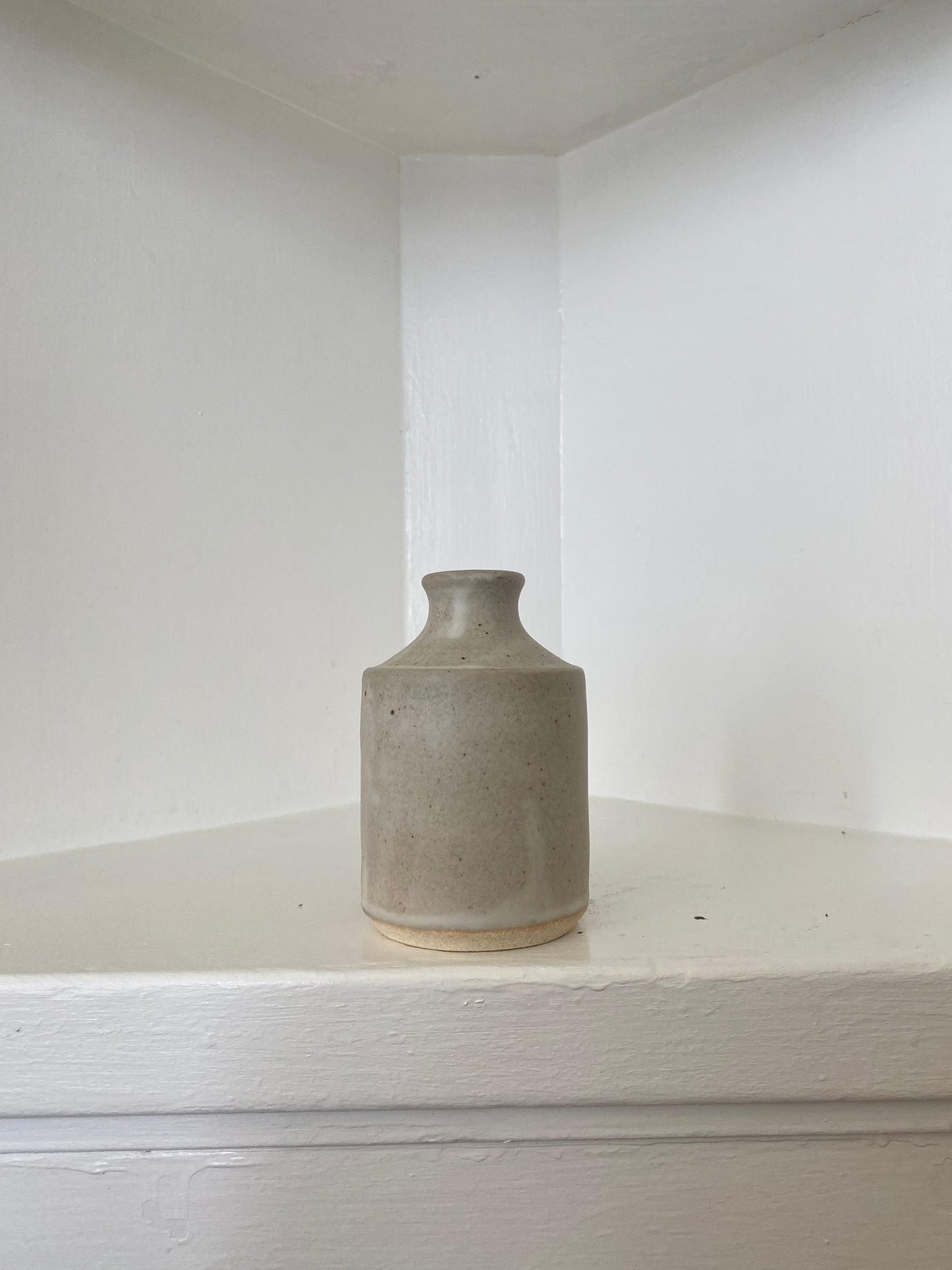 stoneware bud vase - bone