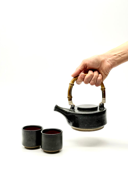 metallic black teapot + 2 tea cups